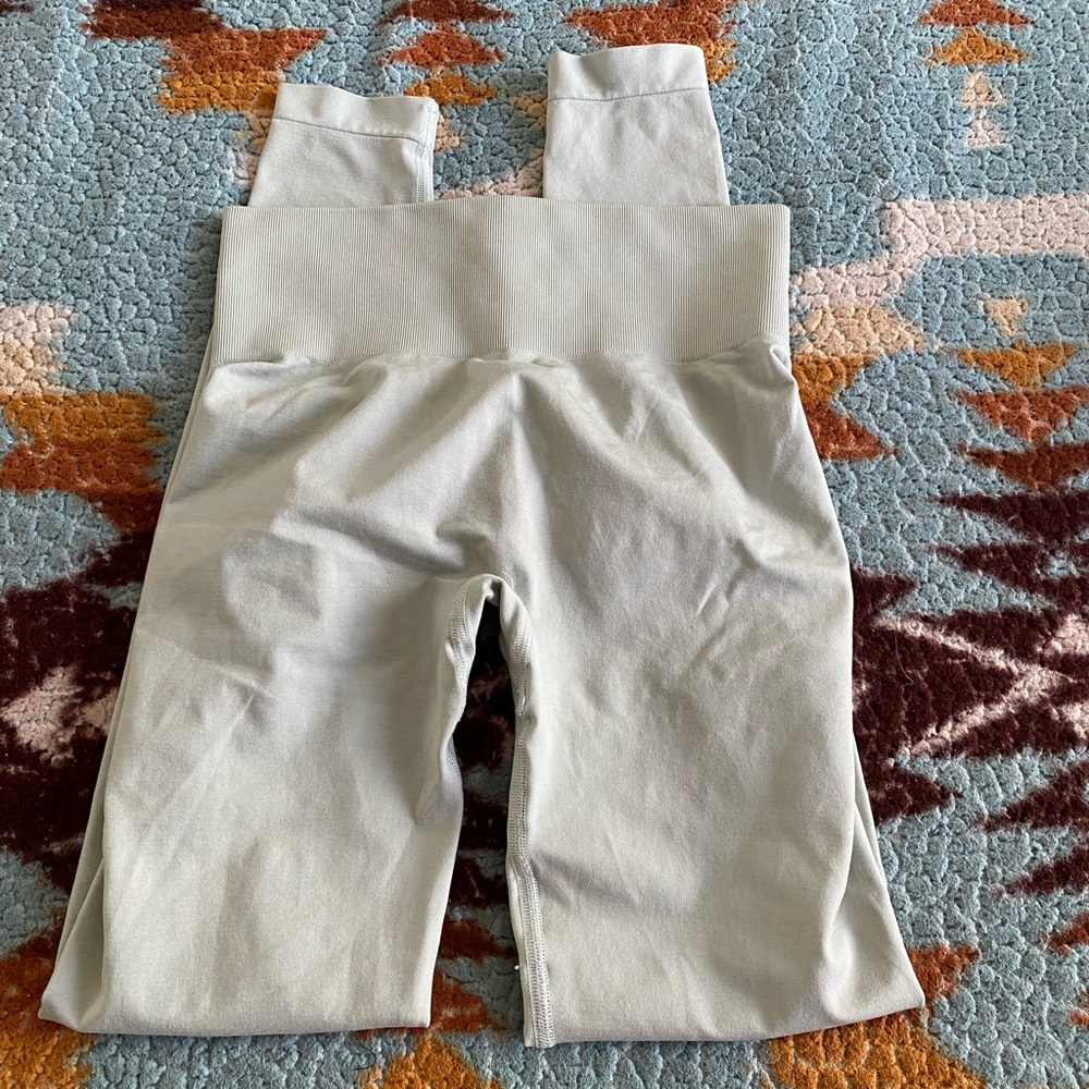 Bo + Tee Leggings